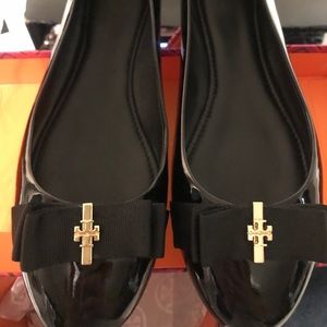 NEW!! TORY BURCH- trudy balet soft patent calf